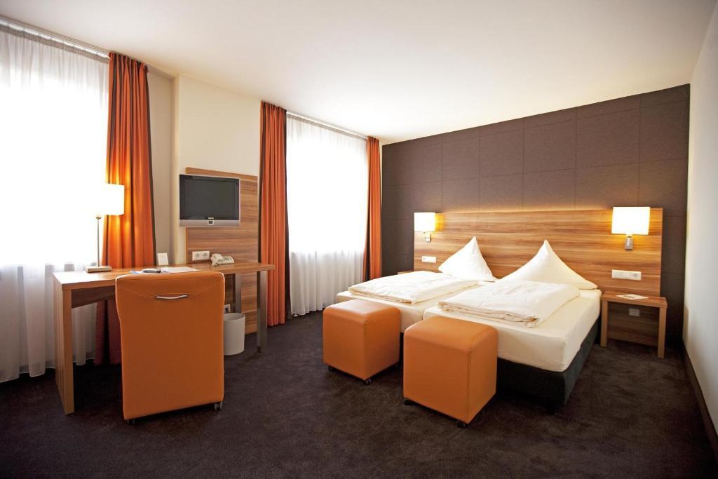 Hotel Hirsch Leonberg Værelse billede