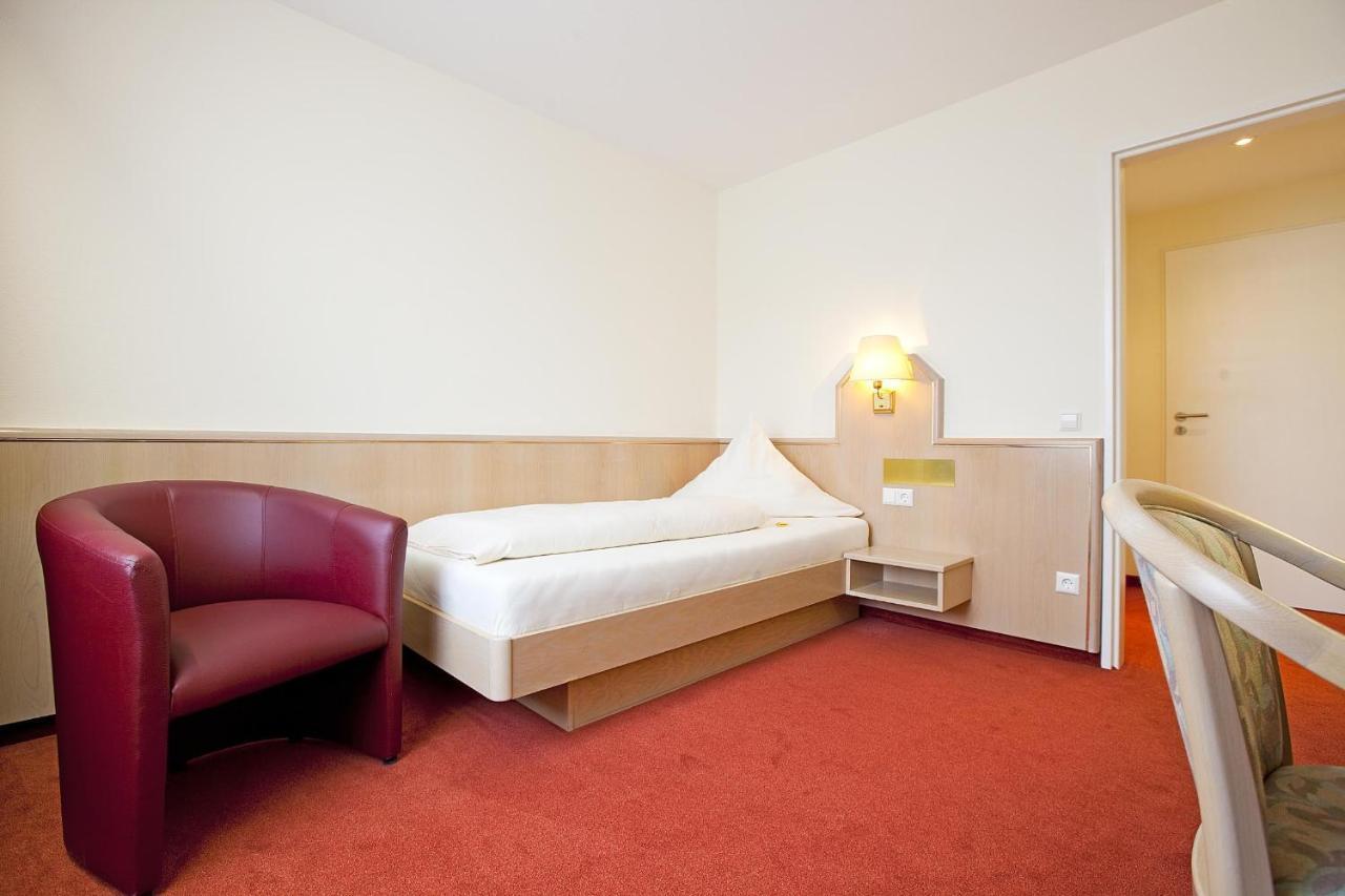 Hotel Hirsch Leonberg Værelse billede