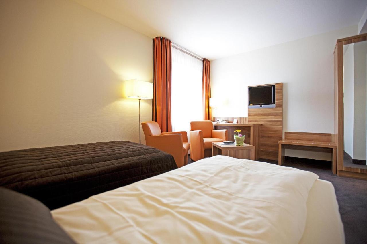 Hotel Hirsch Leonberg Værelse billede